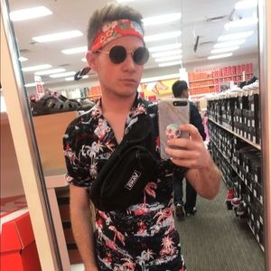 Meet your Posher, Carter